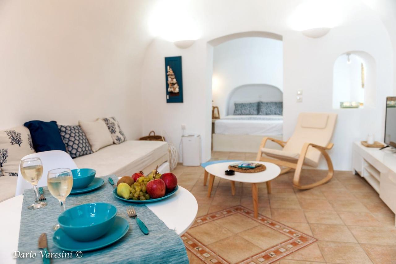 Santorinian Lava House Villa Pyrgos Kallistis Exterior foto