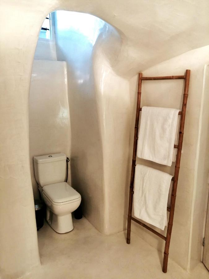 Santorinian Lava House Villa Pyrgos Kallistis Exterior foto