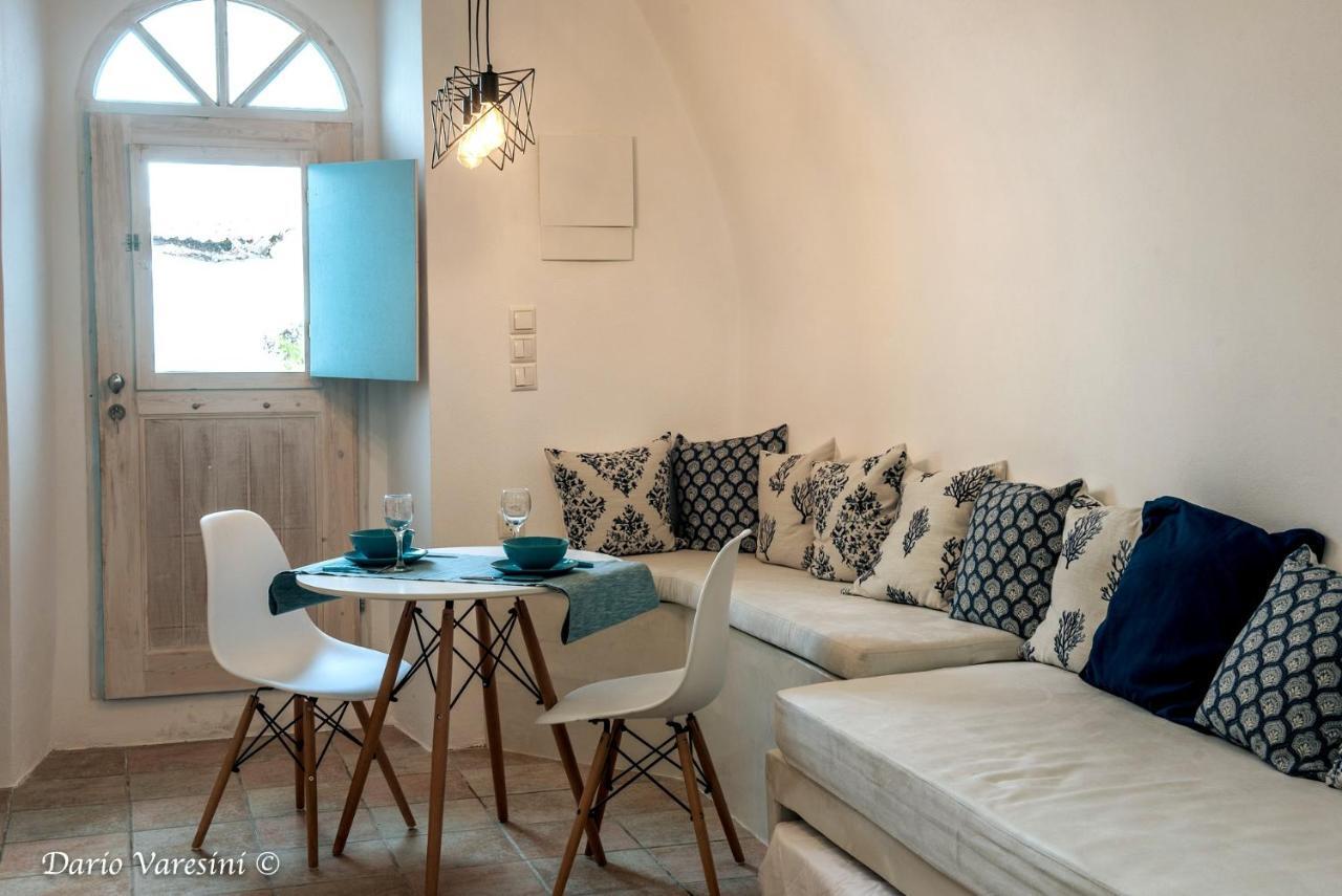 Santorinian Lava House Villa Pyrgos Kallistis Exterior foto