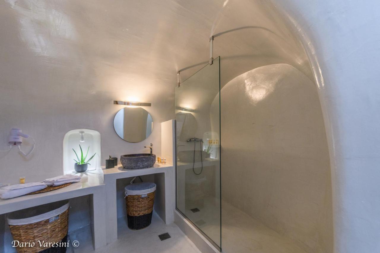 Santorinian Lava House Villa Pyrgos Kallistis Exterior foto